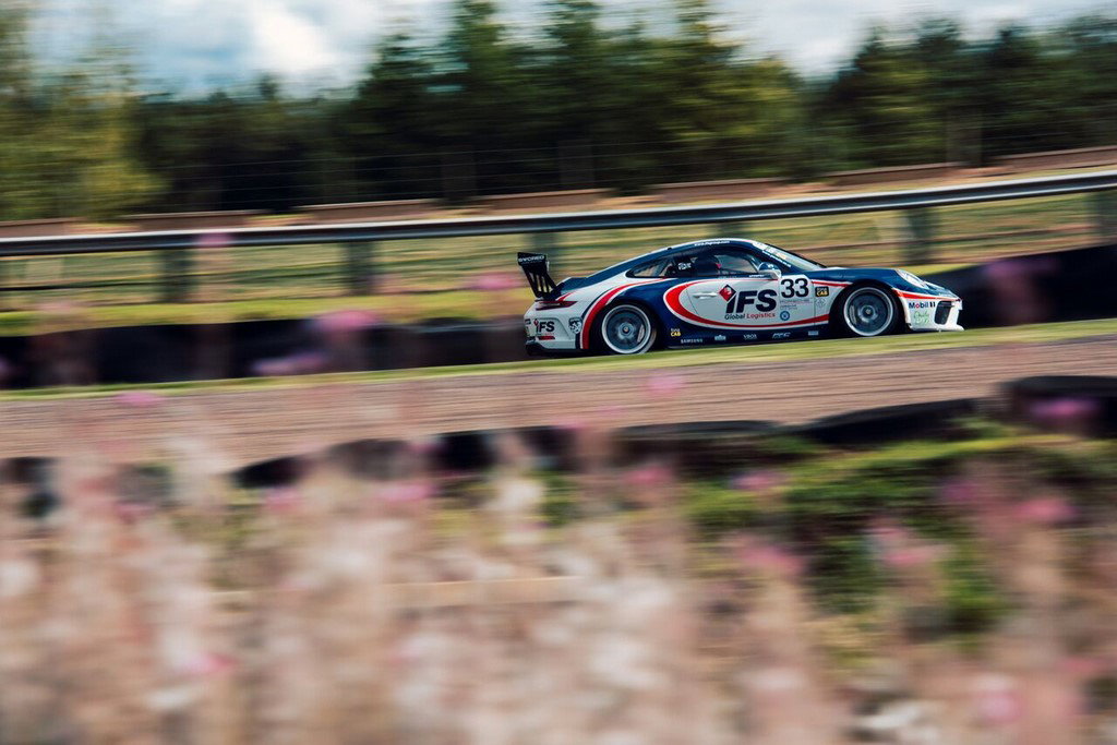 PCCGB Knockhill: Harper masters treacherous conditions for second win